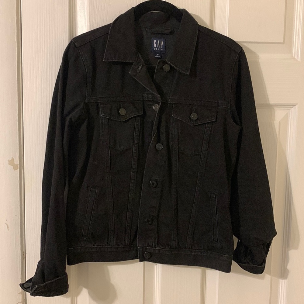 Gap black jean jacket, size XS